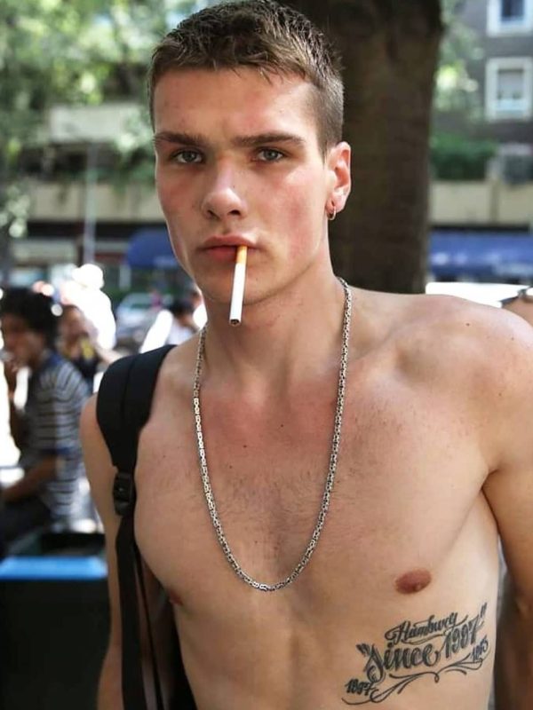 Photo de Lucas, Tel Rose Gay